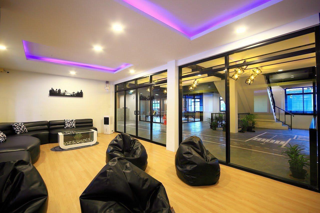 Tuk Tuk Hostel Bangkok Exterior photo