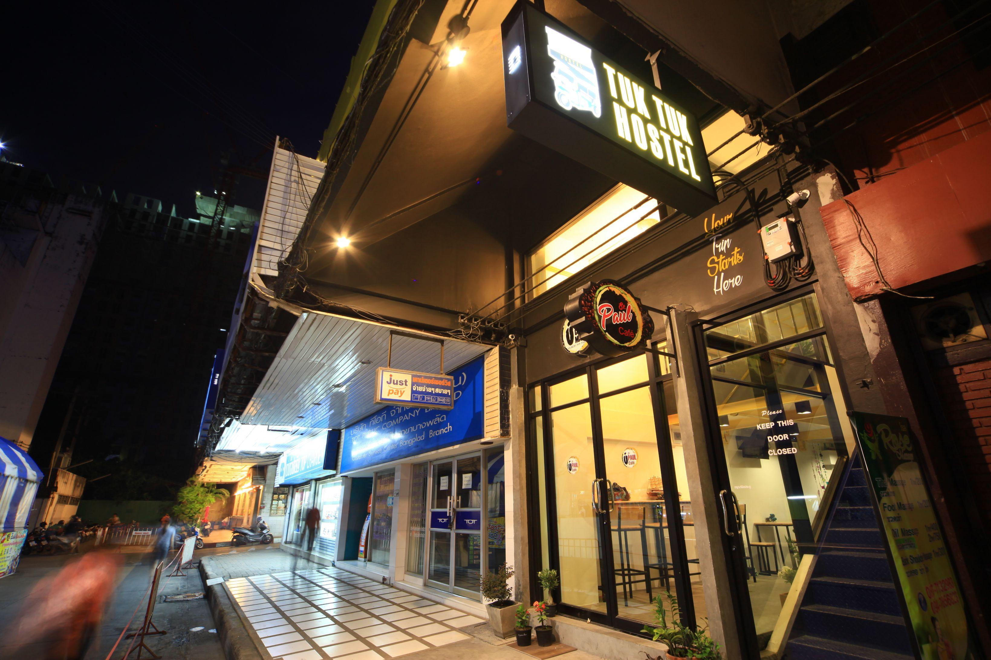 Tuk Tuk Hostel Bangkok Exterior photo